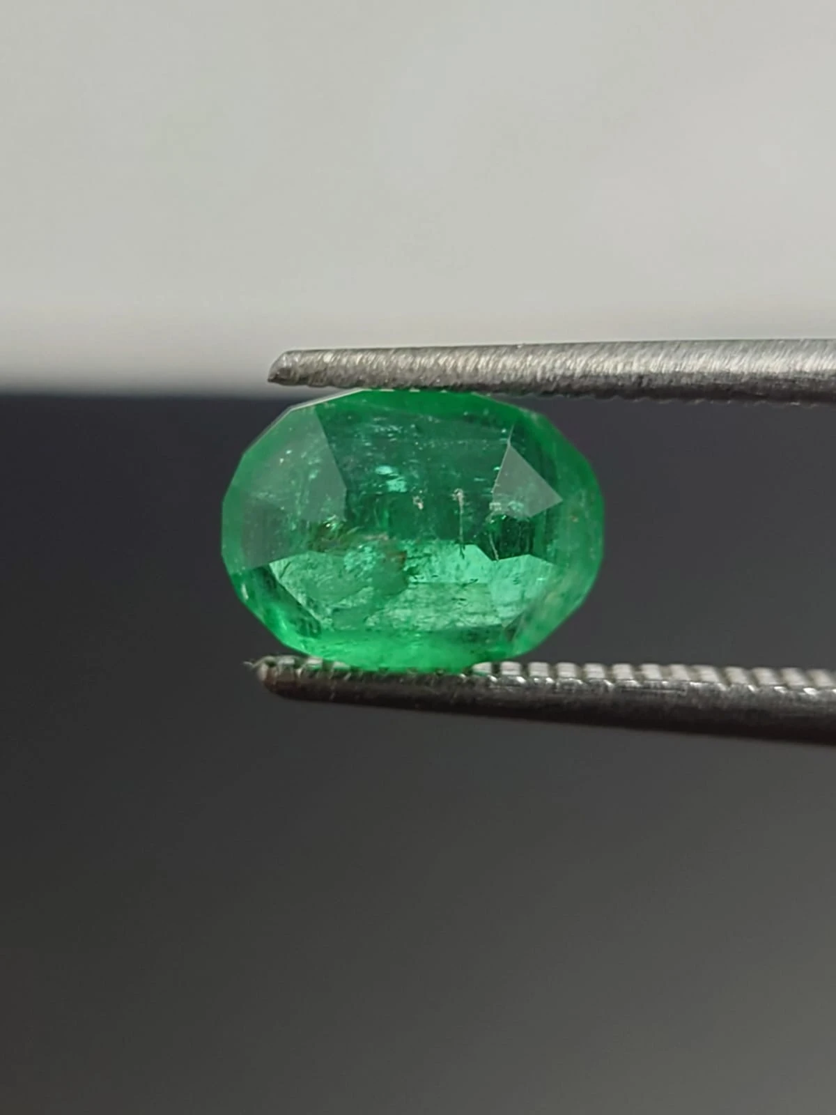 1.27ct Natural Emerald from Panjshir Afghanistan — view 5